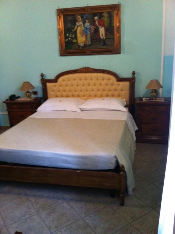 ססה אורונקה Hotel San Leo חדר תמונה